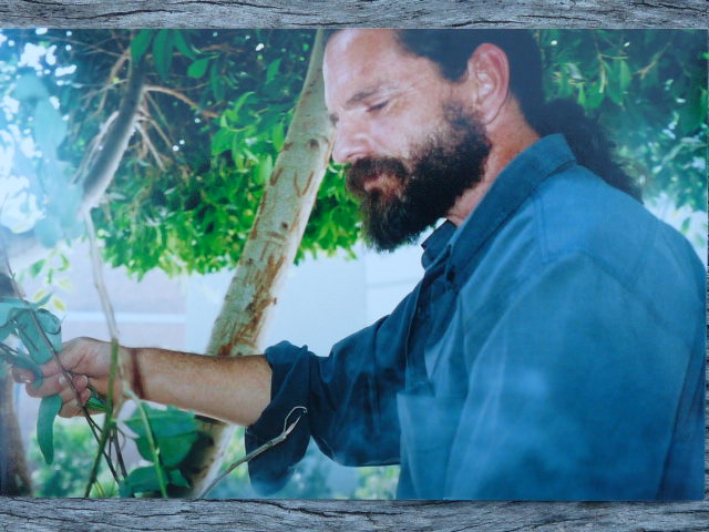 Chris Tobin performs Darug Smoking Ceremony